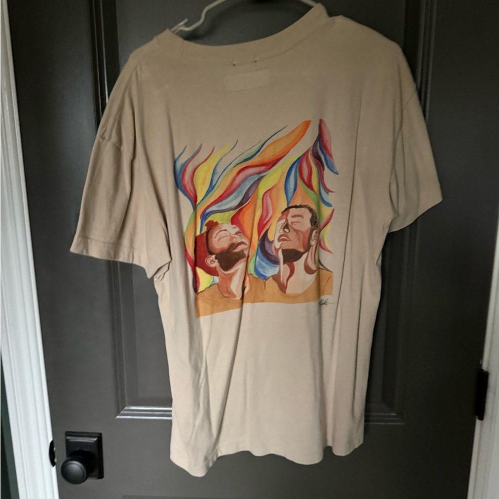 Abercrombie & Fitch Beige Graphic Tee